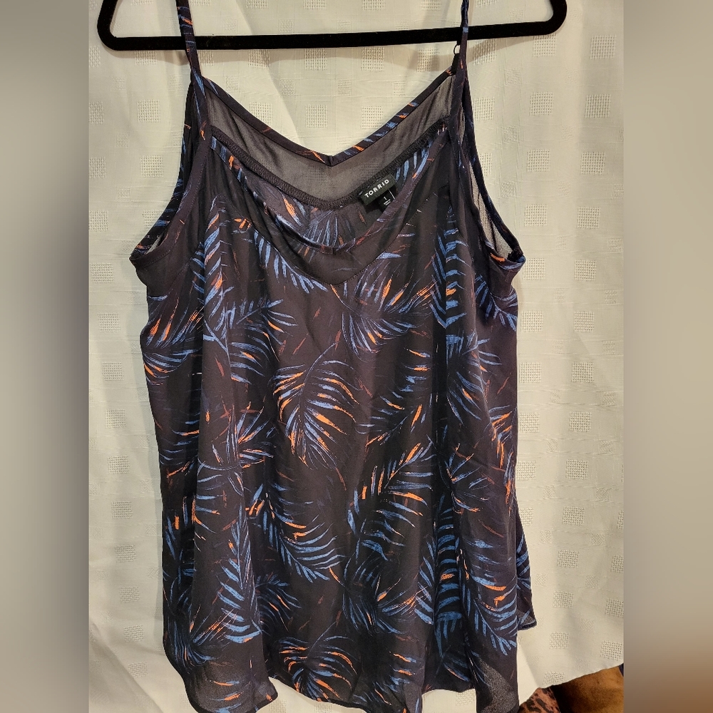 Torrid leaf tank top